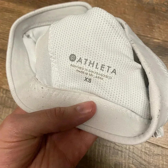 Athleta Sports Bra Size XS - Picture 4 of 4